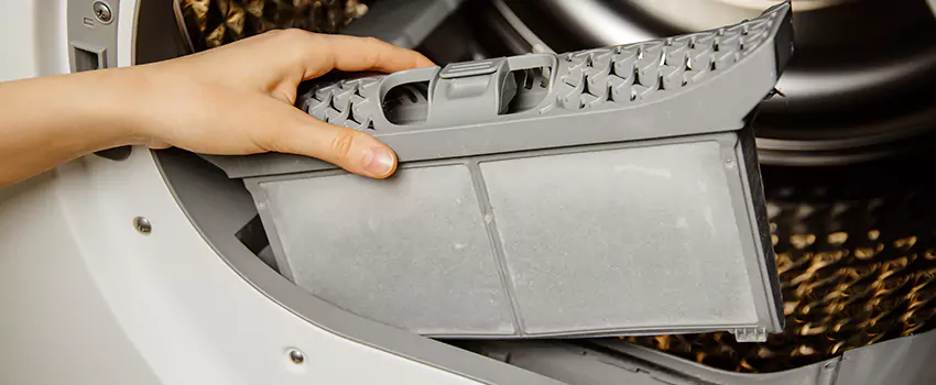 Signs Of A Clogged Dryer Lint Trap in Fernley, Nevada